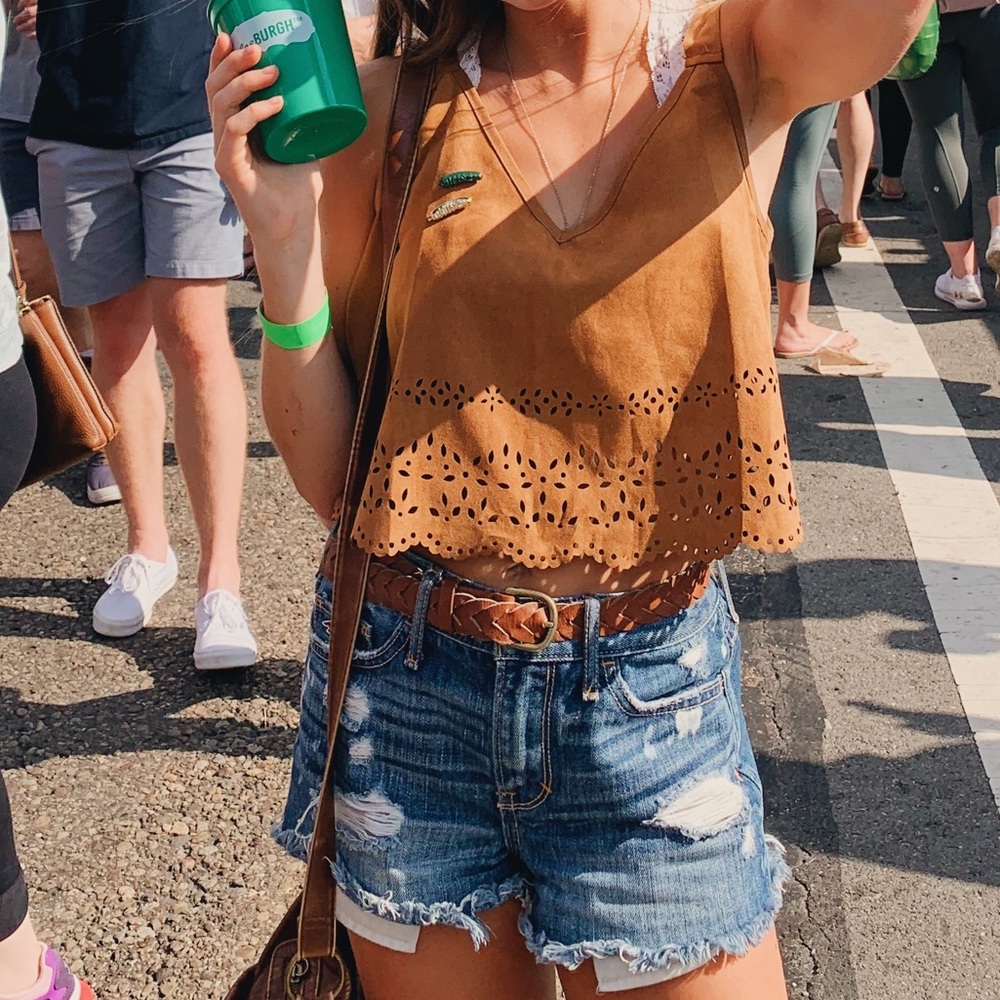 detailed crop top